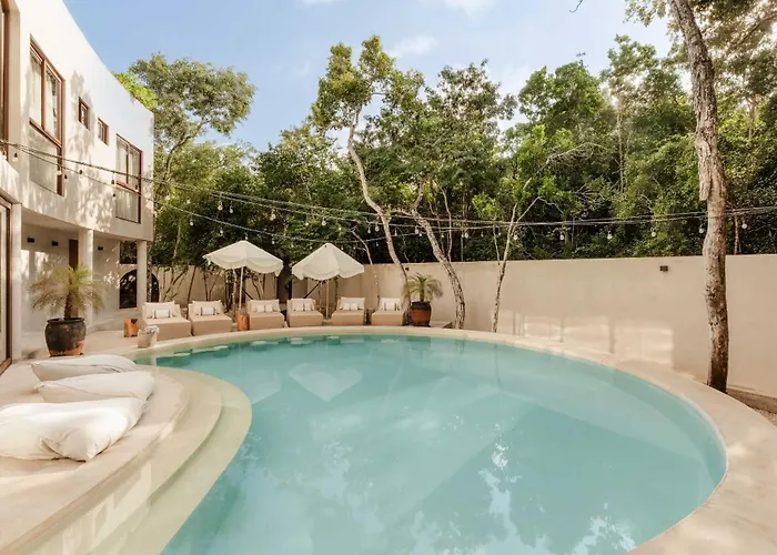 Casa de férias Jungle For 16 - Dual Pools & Fire Pit